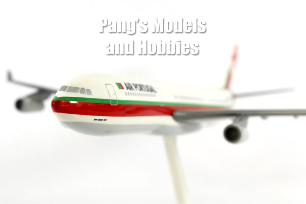 Airbus A340-300 TAP - Air Portugal - Transportes Aéreos Portugueses 1/200  Scale by Flight Miniatures