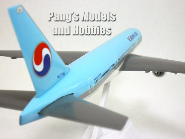 Amazon.com: GeminiJets G2KAL1099 Korean Air Boeing 777-300ER