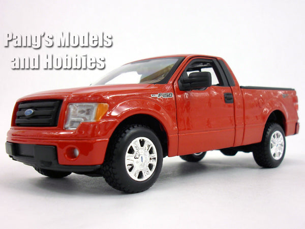 Ford F-150 STX 1/27 Scale Diecast Model by Maisto