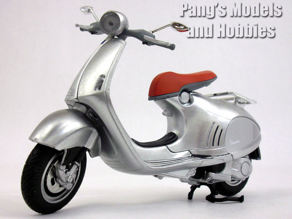  1/12 SCALE VESPA 946 DIECAST TOY IN MATTE BLACK (ARMANI  STYLE) NEWRAY