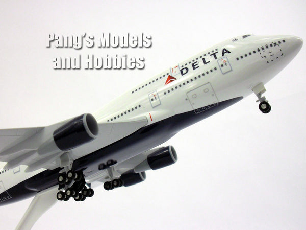 Boeing 747-400 Delta Airlines 1/200 Scale Model Airplane by