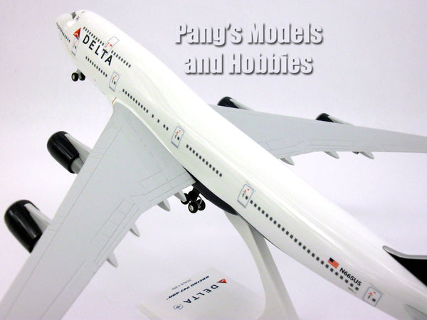 Boeing 747-400 Delta Airlines 1/200 Scale Model Airplane by