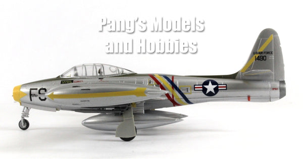 Republic F-84 Thunderjet 523 FES, 1951 - USAF - 1/72 Scale Assembled and  Painted Model