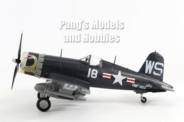 1/48 F4U-4 アメリカ海兵隊 VMF-323 デスラットラーズ Vought F4U-4 Corsair Fighter Plane VMF-323 Death Rattlers