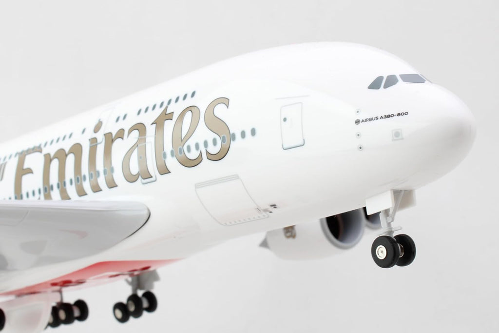 Airbus A380 A380-800 Emirates - New Livery 1/200 Scale by Sky Mark 
