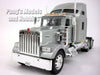 Kenworth W900 Extended Cab Truck - SILVER - 1/32 Scale Diecast Metal and Plastic Model by Welly