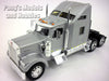 Kenworth W900 Extended Cab Truck - SILVER - 1/32 Scale Diecast Metal and Plastic Model by Welly