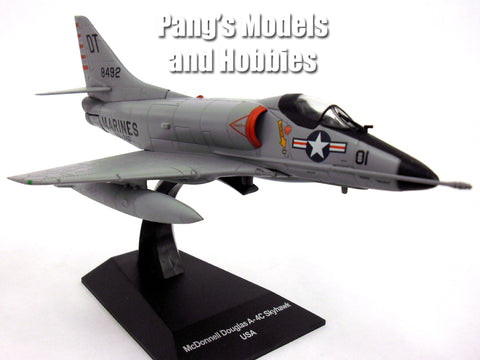McDonnell Douglass A-4C (A-4) Skyhawk - US NAVY - 1/72 Scale Diecast Model by Militaria