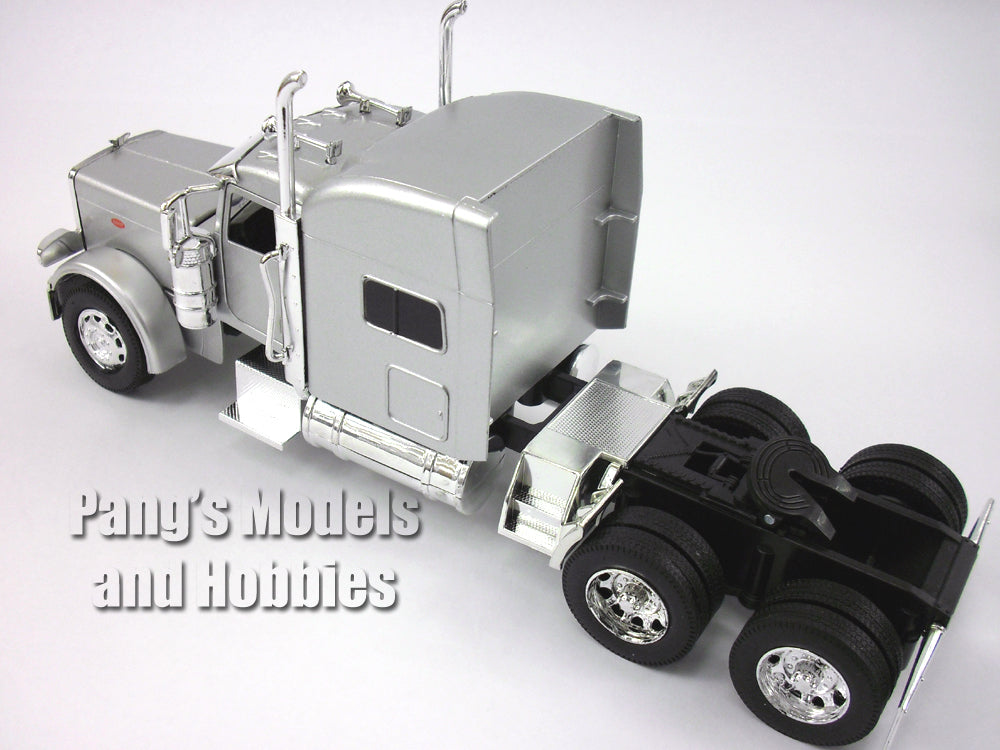 Peterbilt Model 389 Semi Truck Extended Sleeper Cab - SILVER