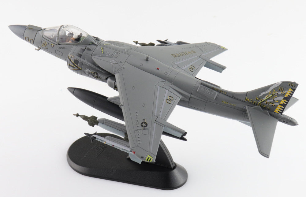 McDonnell Douglas AV-8B Harrier II VMA-542 "Tigers" US Marines, 2019 1/72 Scale Diecast Metal Model by Hobby Master
