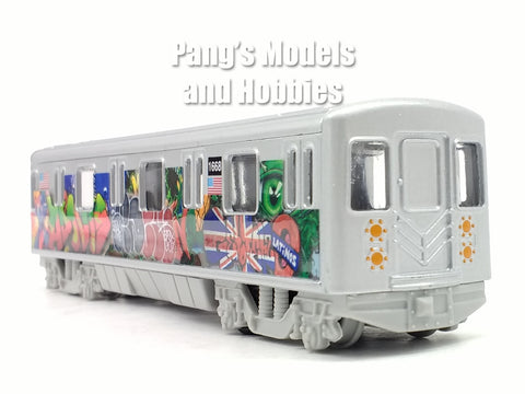 7 Inch New York City Subway Train - Latinos Graffiti - 1/128 Scale Diecast Model - Shing Fat