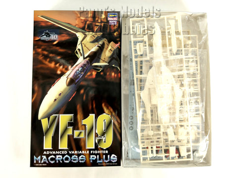 YF-19 Advanced Variable Fighter Macross Plus 1/72 Scale Plastic Model Kit (Assembly Required) by Hasegawa