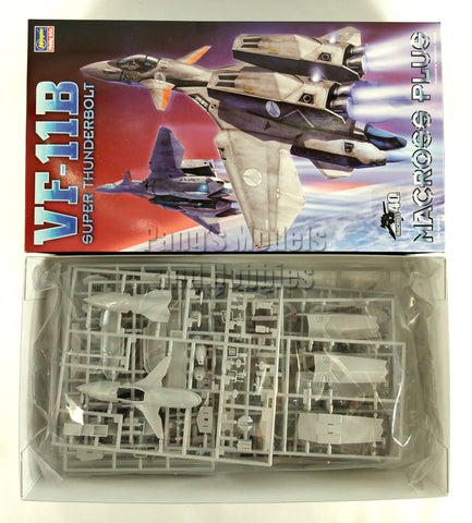 VF-11B Super Thunderbolt Fighter Macross Plus 1/72 Scale Plastic Model Kit (Assembly Required) by Hasegawa