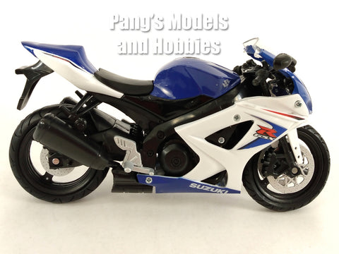 Suzuki GSX-R1000 1/12 Scale Model by NewRay