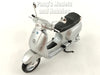 Vespa LX 125 Scooter 1/18 Scale Diecast Metal Model by Maisto