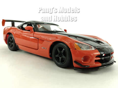 2010 Dodge Viper ACR - Orange - 1/24 Scale Diecast Model by Bburago