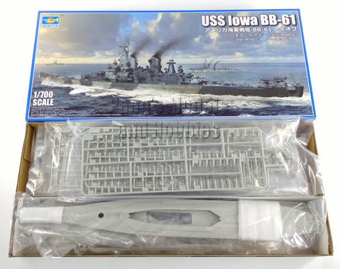 Battleship USS Iowa BB-61 US NAVY 1/700 Scale Plastic Model Kit - ASSEMBLY REQUIRED - by Trumpeter