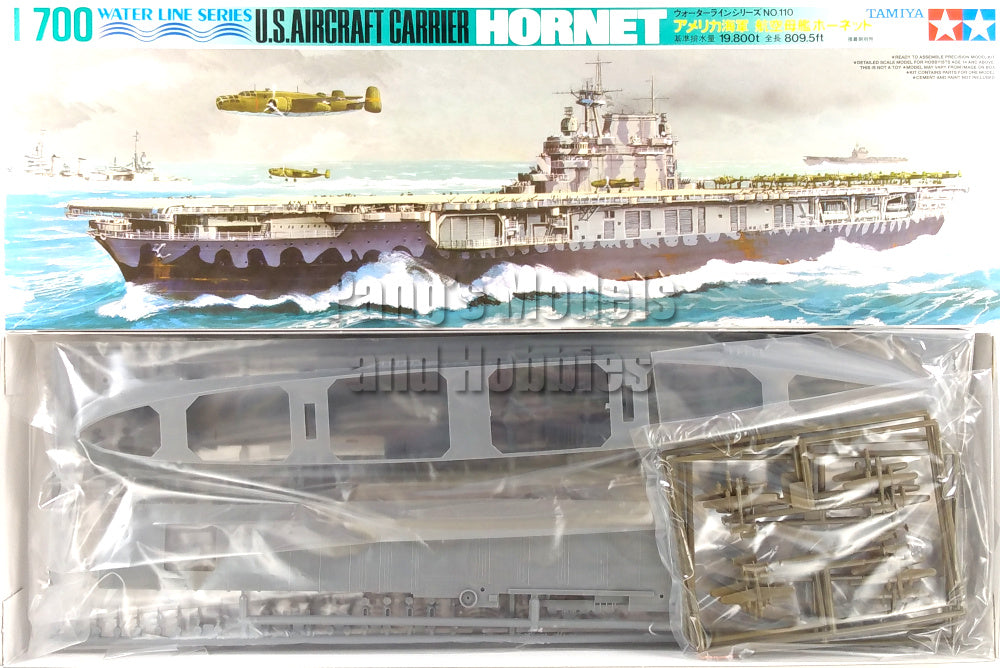 Aircraft Carrier USS Hornet CV-8 with B-25 US NAVY 1/700 Scale Plastic Model Kit - ASSEMBLY REQUIRED - Tamiya