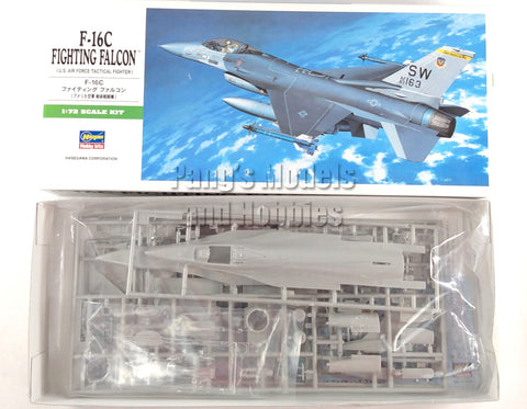 F-16 F-16C Fighting Falcon USAF 1/72 Scale Plastic Model Kit (Assembly Required) by Hasegawa