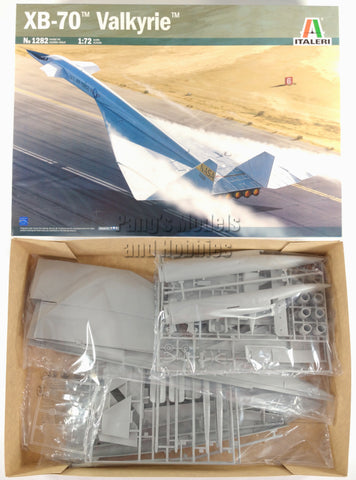 North American Aviation XB-70 B-70 Valkyrie USAF - NASA 1/72 Scale Plastic Model Kit (Assembly Required) by Italeri