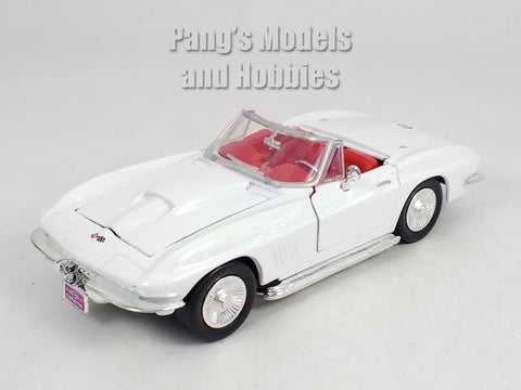 1967 Chevrolet Corvette C2 Convertible - WHITE - 1/24 Scale Diecast Metal Model by Showcasts