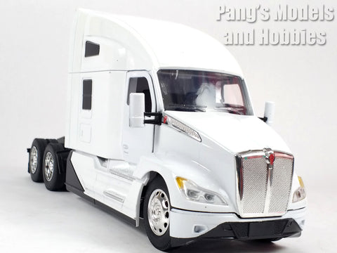 Kenworth T680 Sleeper Truck Cab - WHITE - 1/32 Scale Diecast Model by NewRay
