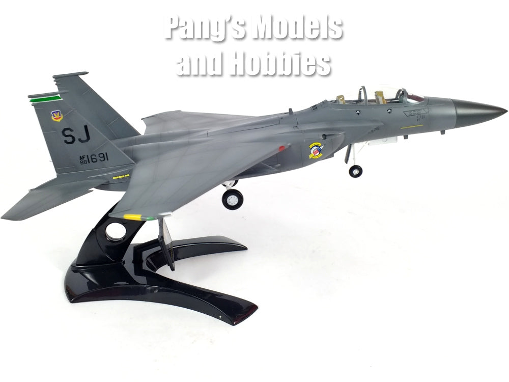 McDonnell Douglass - Boeing F-15 F-15E Strike Eagle 336th TFS, 4th TFW USAF 1/72 Scale Assembled and Painted Plastic Model by Easy Model