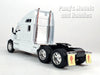 Kenworth T2000 Extended Cab - WHITE - 1/32 Scale Diecast Metal and Plastic Model by Welly