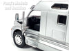 Kenworth T2000 Extended Cab - SILVER - 1/32 Scale Diecast Metal and Plastic Model by Welly (Copy)