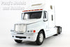 Freightliner Century Class S/T Extended Cab - WHITE - 1/32 Scale Diecast Metal and Plastic Model by Welly