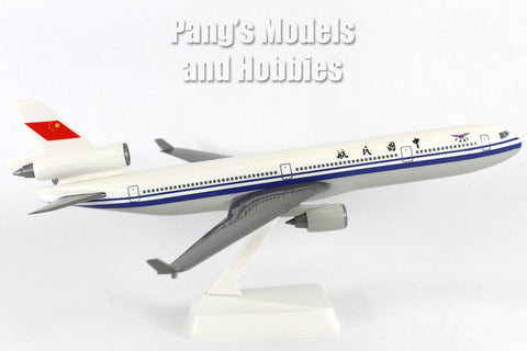 McDonnell Douglas MD-11 CAAC 1/200 Scale Model by Flight Miniatures