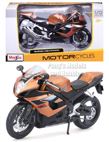 2006 Suzuki GSX-R1000 - Display Base 1/12 Scale Diecast Model Motorcycle by Maisto