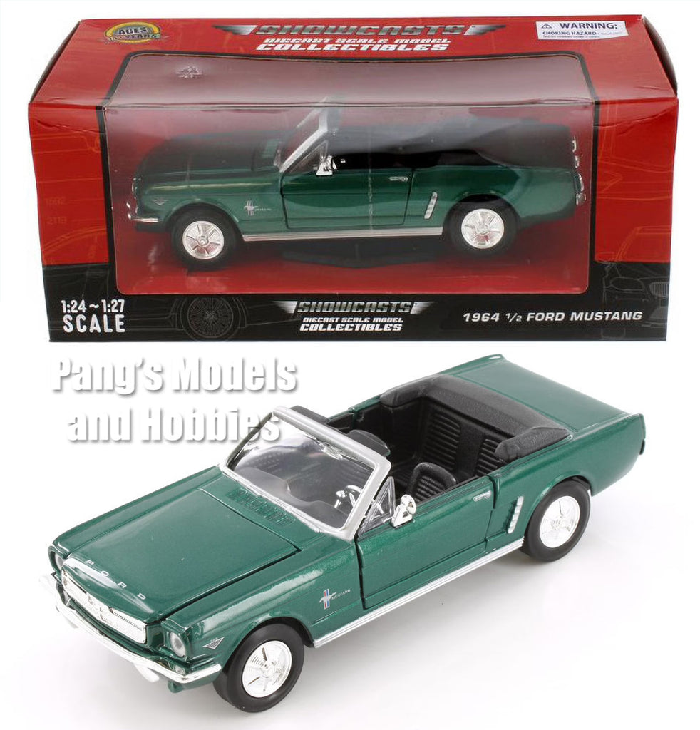 1964 1964 1/2 Ford Mustang Convertible - GREEN - 1/24 Diecast Metal Model by Showcasts w/ BOX