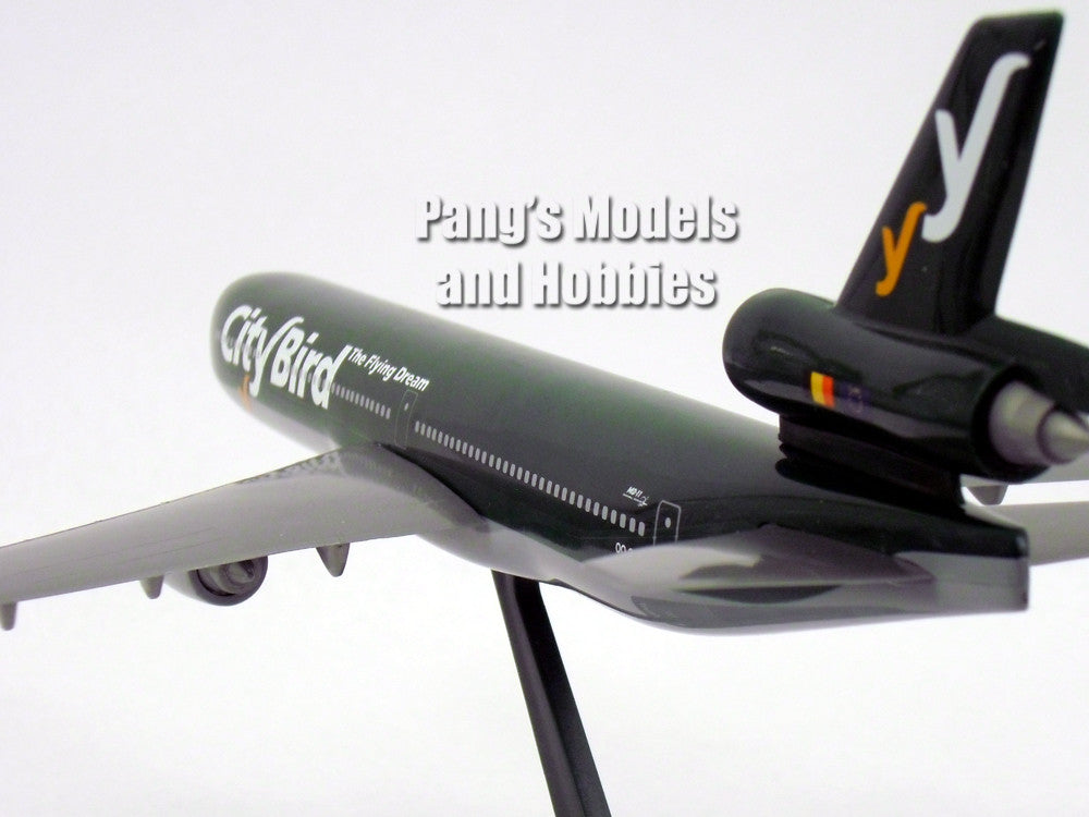 5.25 Inch MD-11 UPS World Services 1/460 Scale Model Airplane by Daron –  Pang's Models and Hobbies