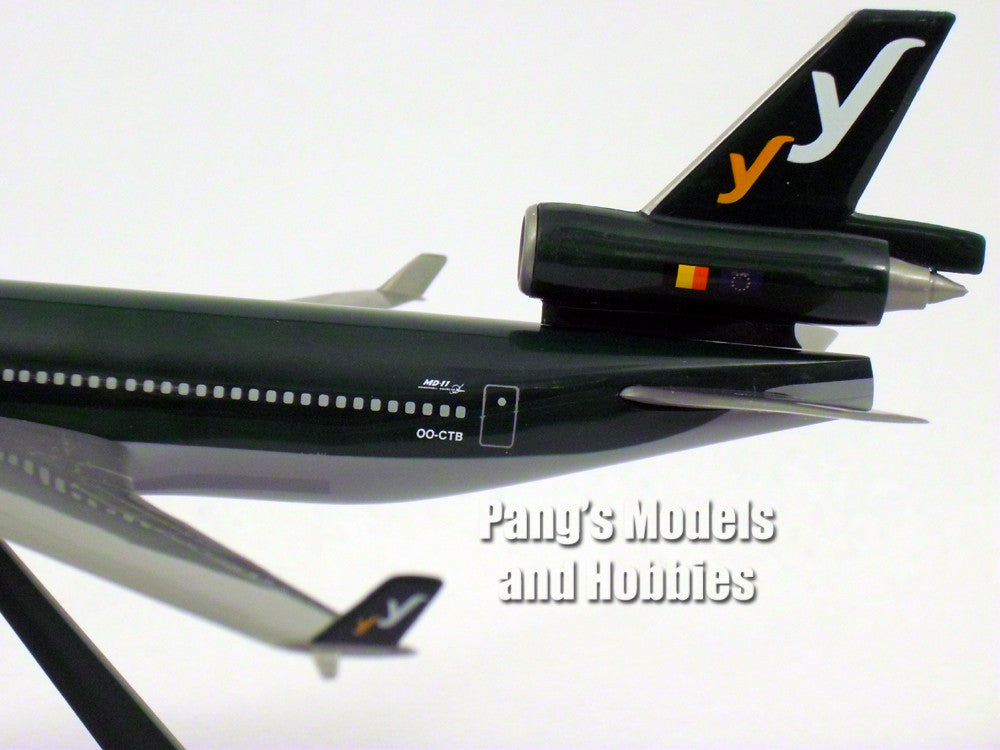 5.25 Inch MD-11 UPS World Services 1/460 Scale Model Airplane by Daron –  Pang's Models and Hobbies