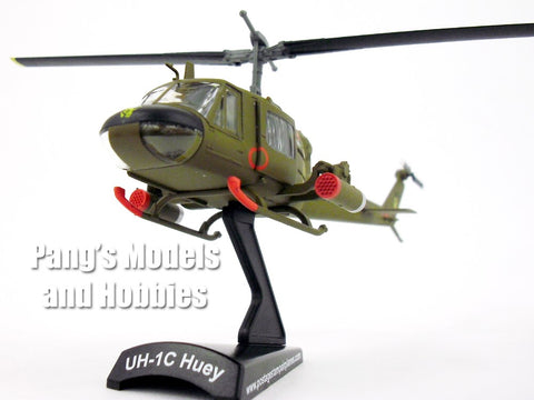 Bell UH-1 Iroquois (Huey) Gunship 1/87 Scale Diecast Metal Model by Daron