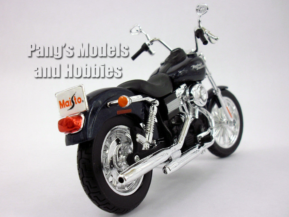 Miniature Moto - Maisto - Harley-Davidson FXDBI Dyna Street Bob 2006 - Échelle 1:12 - Couleur BLEU - Pour Adulte - Jeux - Jouets Miniature Moto - Maisto - Harley-Davidson FXDBI Dyna Street Bob 2006 - Échelle 1:12 - Couleur BLEU - Pour Adulte - Jeux - Jouets