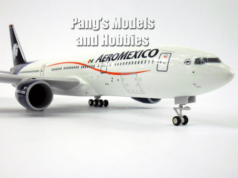 Boeing 777-200ER (777, 777-200) Aeromexico 1/200 Scale by Sky Marks