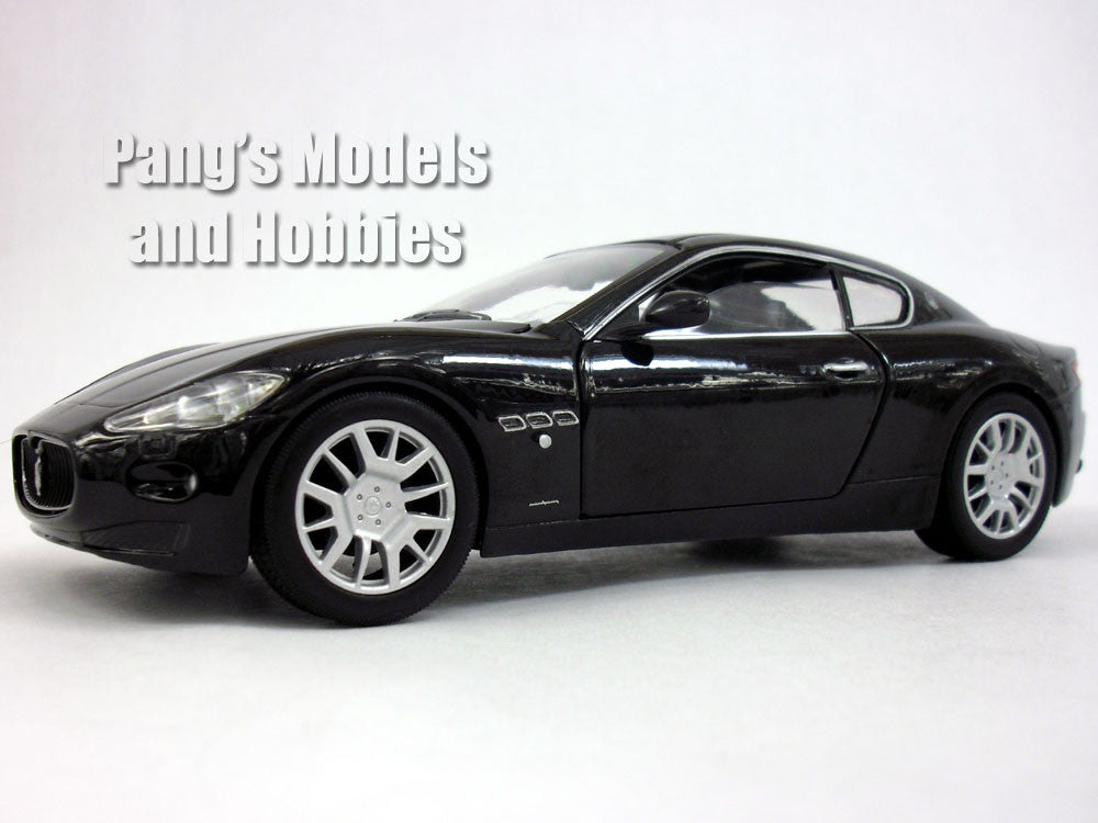Maserati GranTurismo (Gran Turismo) 1/24 Scale Diecast Metal Model