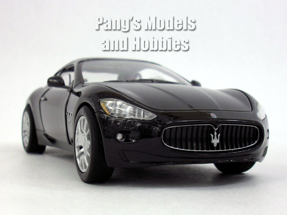 Maserati GranTurismo (Gran Turismo) 1/24 Scale Diecast Metal Model