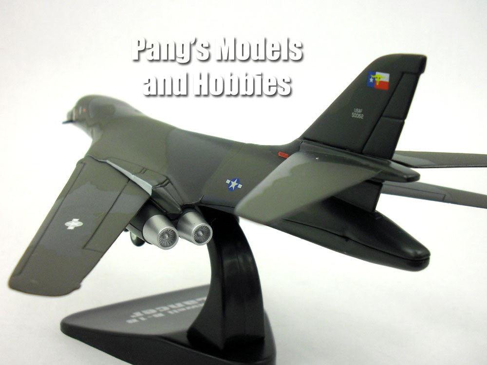 Rockwell B-1B Lancer Bomber 1/144 Scale Diecast Model by Atlas