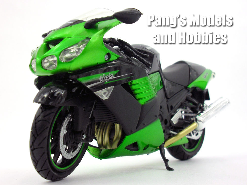 Kawasaki Ninja ZX-14 1/12 Scale Model by NewRay – Pang's Models 