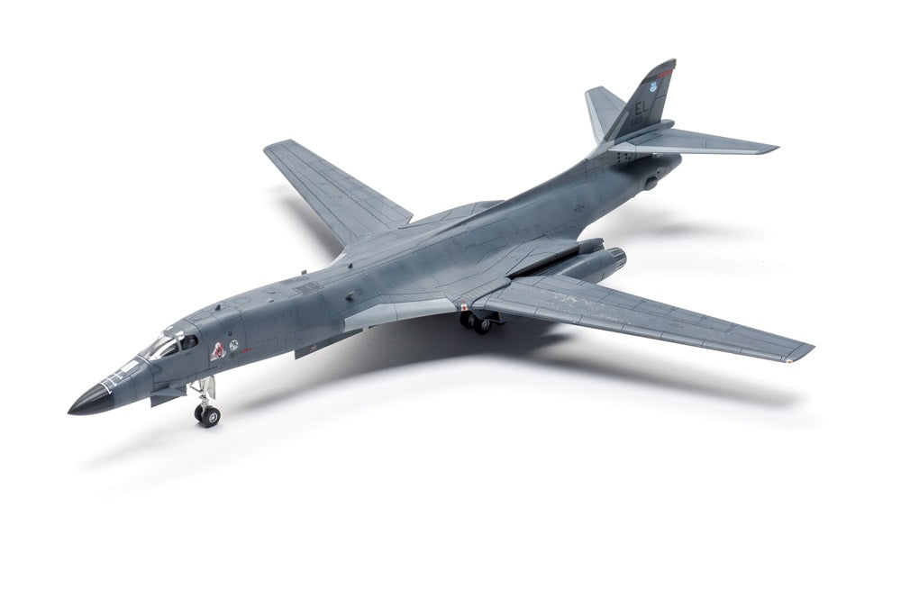 Rockwell B-1B Lancer Bomber 34th BS Thunderbirds USAF 1/144 Scale Pl –  Pang's Models and Hobbies