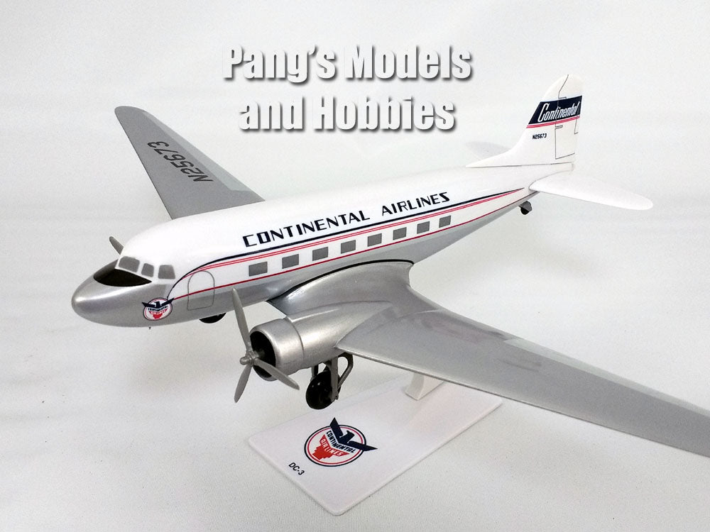 Douglas DC-3 Continental Airlines 1/100 Scale Model by Flight