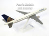 Boeing 757-300 (757) Continental Airlines 1/200 Scale Model by Flight Miniatures
