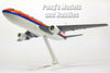 Boeing 767-200 (767) United Airlines Rainbow Scheme 1/200 by Flight Miniatures