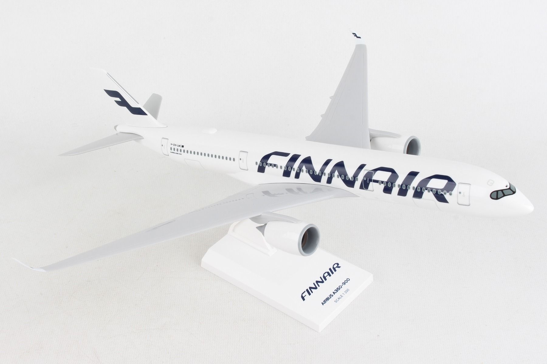 Airbus A350-900 (A350) Finnair 1/200 Scale by Sky Marks – Pang's